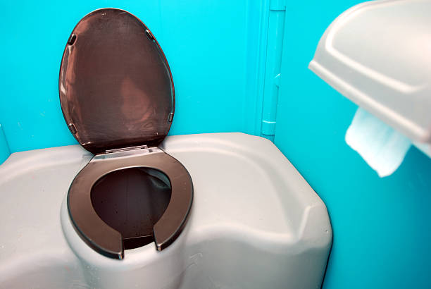 Best Portable restroom trailer rental  in Delphos, OH